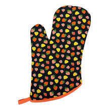Load image into Gallery viewer, Strawberry Daze Oven Mitt