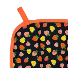 Load image into Gallery viewer, Strawberry Daze Pot Holder