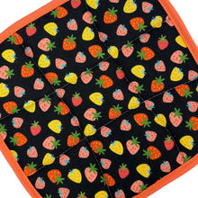 Load image into Gallery viewer, Strawberry Daze Pot Holder