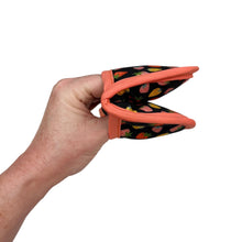 Load image into Gallery viewer, Strawberry Daze Mini Pincher Mitt