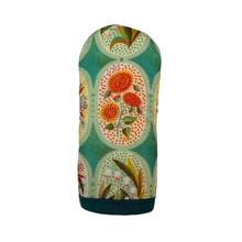 Load image into Gallery viewer, Flower Medallions Cast Iron Handle Mitt
