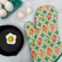 Load image into Gallery viewer, Flower Medallions Oven Mitt