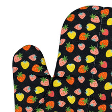 Load image into Gallery viewer, Strawberry Daze Oven Mitt