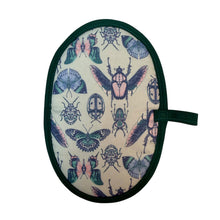 Load image into Gallery viewer, Garden Insects Mini Pincher Mitt