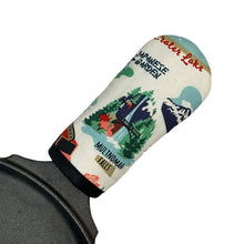 Load image into Gallery viewer, Oregon Love Cast Iron Handle Mitt