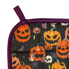 Load image into Gallery viewer, Wicked Pumpkin Pot Holder