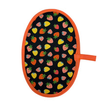 Load image into Gallery viewer, Strawberry Daze Mini Pincher Mitt