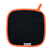 Load image into Gallery viewer, Strawberry Daze Pot Holder