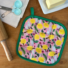 Load image into Gallery viewer, Springtime Bees Pot holder